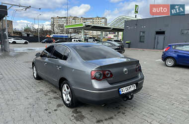 Седан Volkswagen Passat 2005 в 