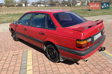 Седан Volkswagen Passat 1988 в 