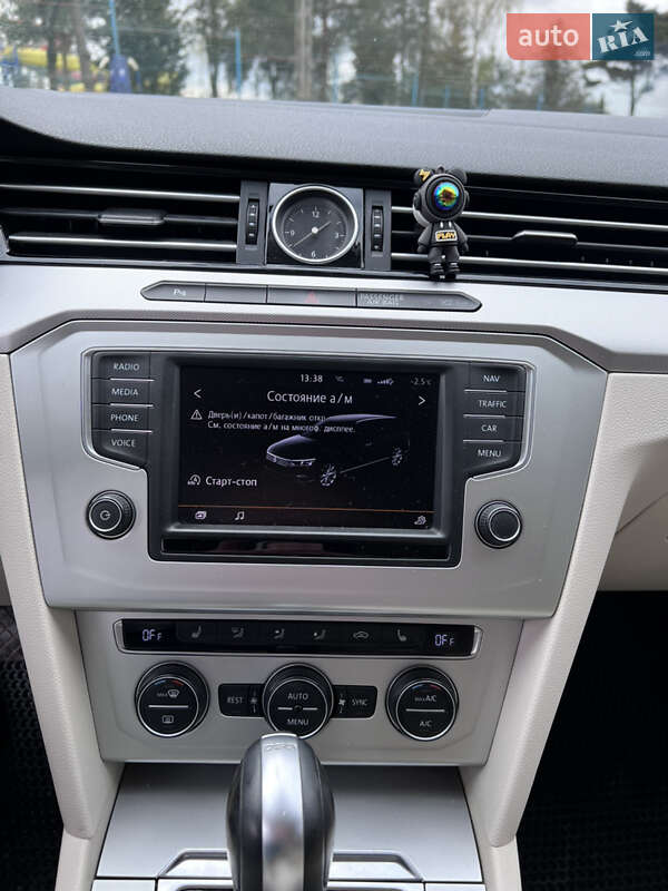 Универсал Volkswagen Passat 2015 в Ужгороде фото 30 Универсал Volkswagen Passat 2015 в Ужгороде