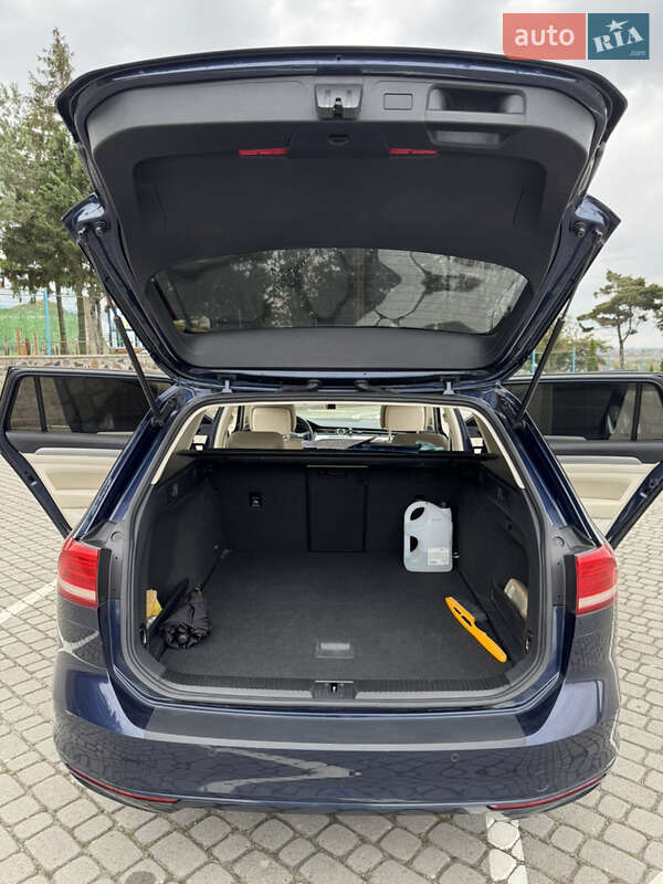 Универсал Volkswagen Passat 2015 в Ужгороде фото 33 Универсал Volkswagen Passat 2015 в Ужгороде