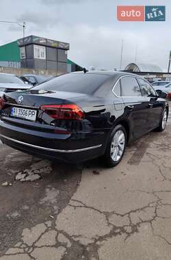 Седан Volkswagen Passat 2017 в 