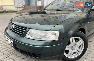 Седан Volkswagen Passat 1998 в 