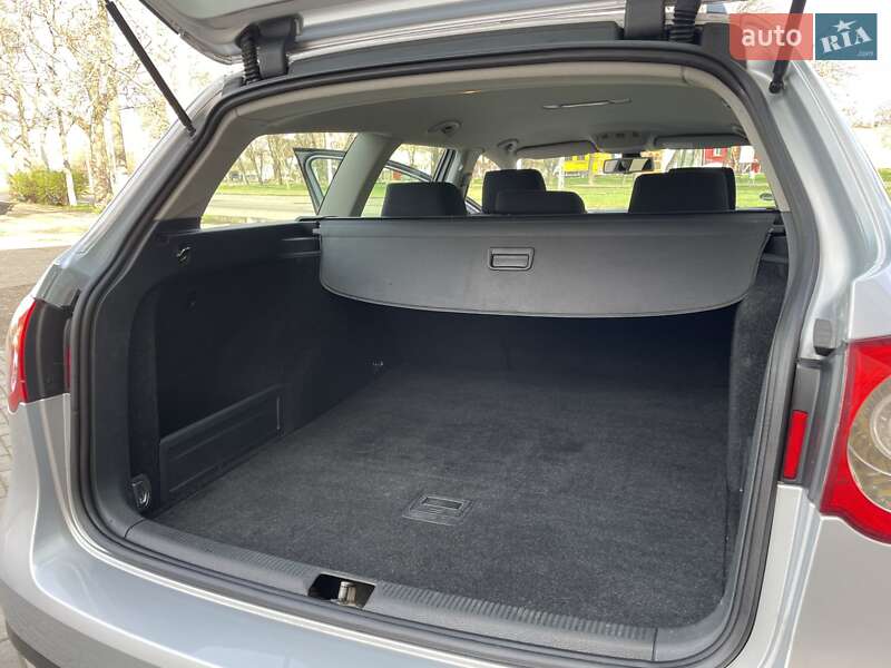 Универсал Volkswagen Passat 2006 в Николаеве