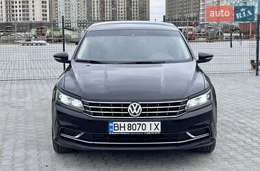 Седан Volkswagen Passat 2016 в 