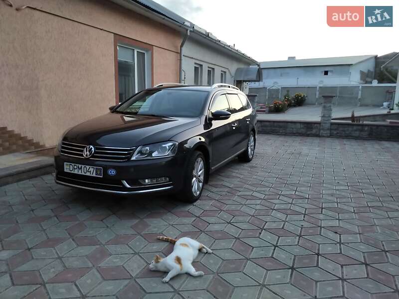 Универсал Volkswagen Passat 2011 в 