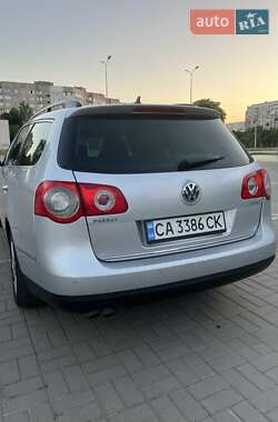 Універсал Volkswagen Passat 2008 в 