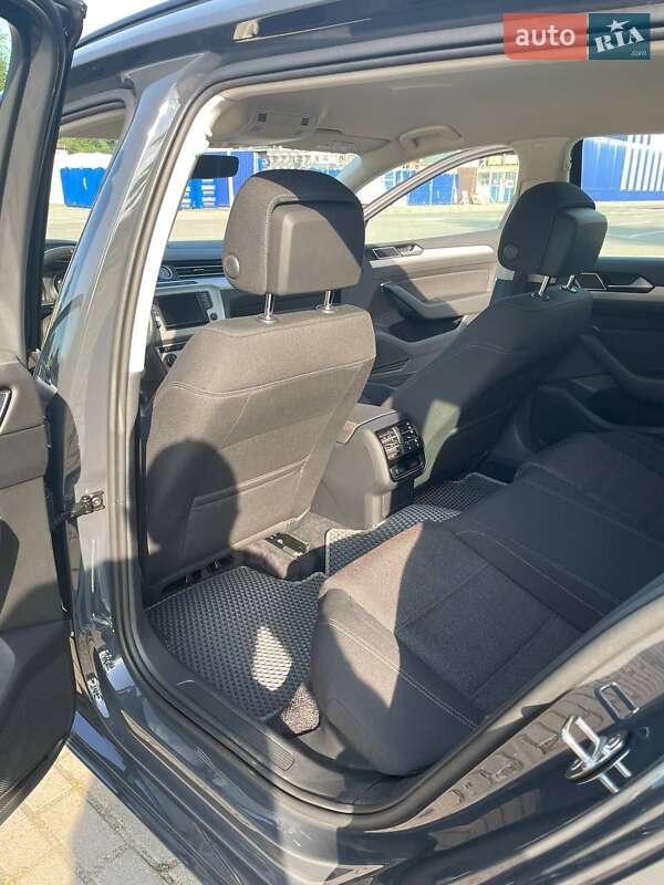 Универсал Volkswagen Passat 2016 в Коломые