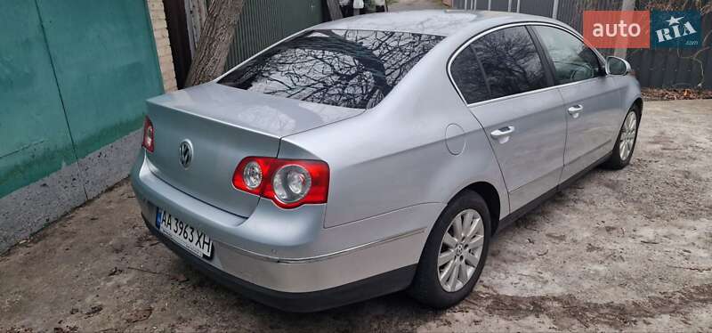 Седан Volkswagen Passat 2008 в Киеве
