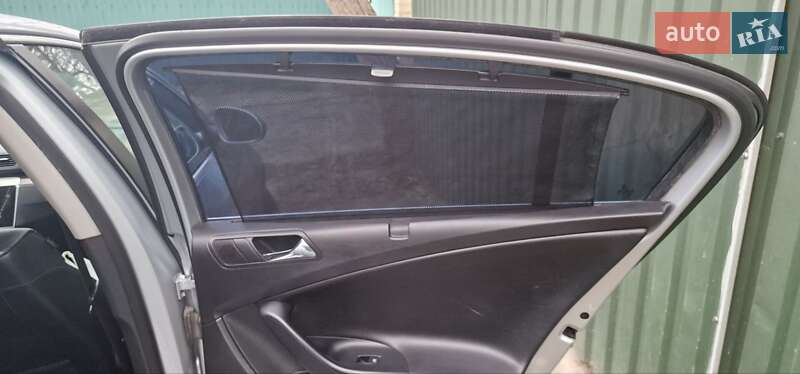 Седан Volkswagen Passat 2008 в Киеве