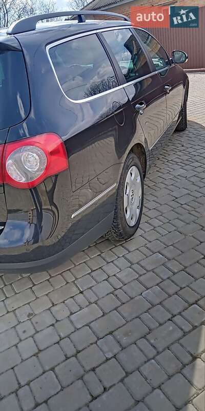 Универсал Volkswagen Passat 2009 в Тульчине