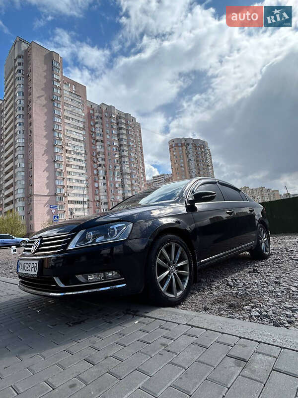 Volkswagen Passat 2011