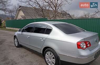 Седан Volkswagen Passat 2005 в 