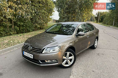 Седан Volkswagen Passat 2011 в 