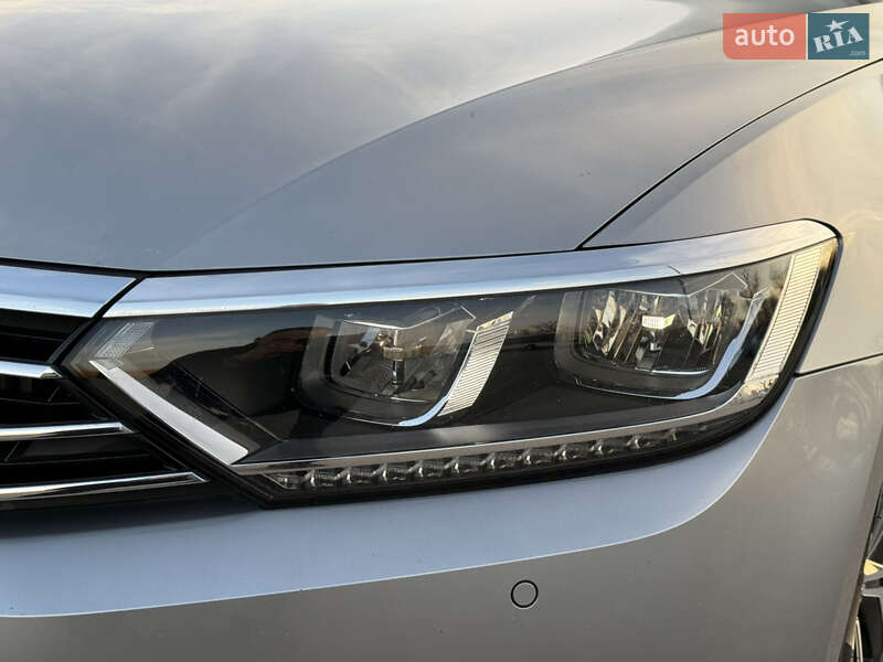 Універсал Volkswagen Passat 2019 в Чернівцях