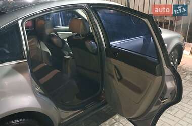 Седан Volkswagen Passat 2002 в 