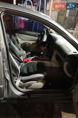 Седан Volkswagen Passat 2002 в 