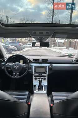 Универсал Volkswagen Passat 2011 в 