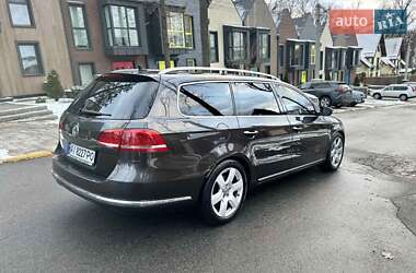 Универсал Volkswagen Passat 2011 в 