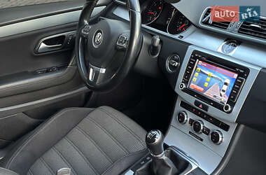 Седан Volkswagen Passat 2012 в 