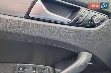 Седан Volkswagen Passat 2015 в 