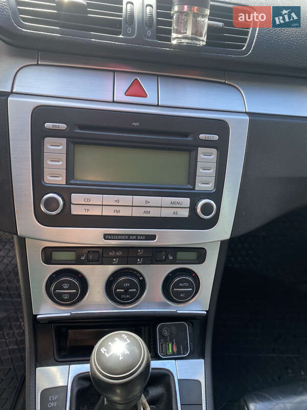 Универсал Volkswagen Passat 2007 в Борщеве