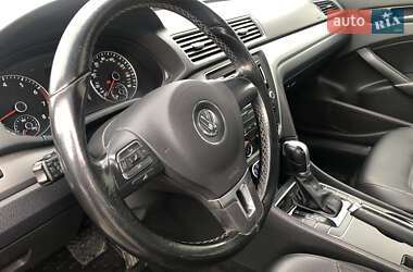 Седан Volkswagen Passat 2014 в 