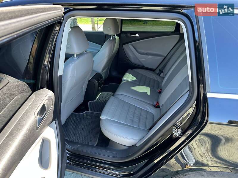 Универсал Volkswagen Passat 2010 в Дубно