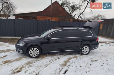 Универсал Volkswagen Passat 2011 в 