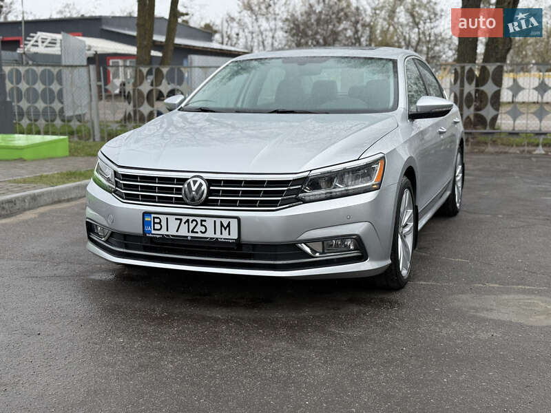 Седан Volkswagen Passat 2016 в Лубнах