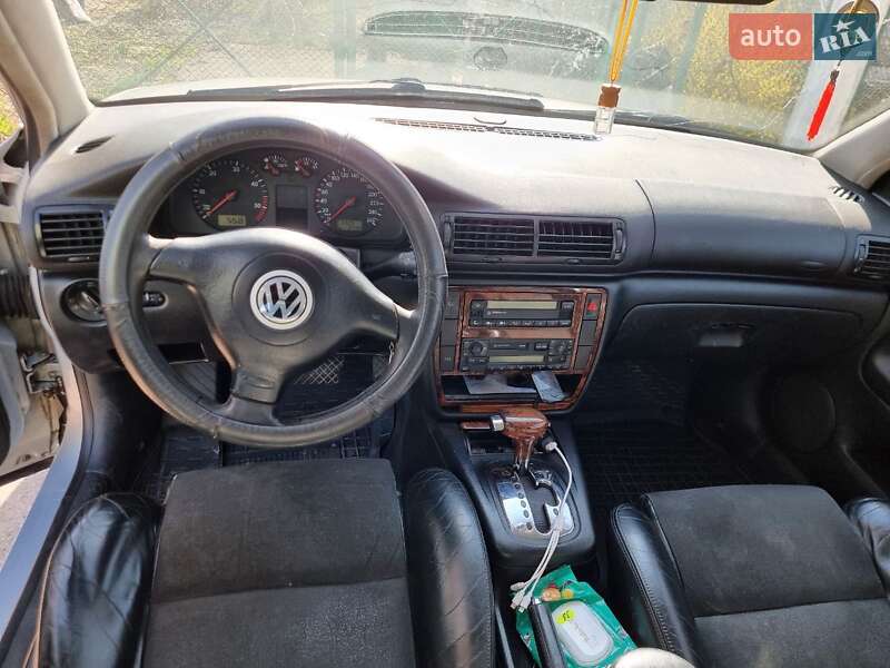 Універсал Volkswagen Passat 1999 в Переяславі