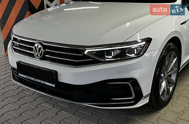 Седан Volkswagen Passat 2020 в 