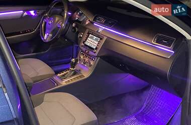 Универсал Volkswagen Passat 2013 в 