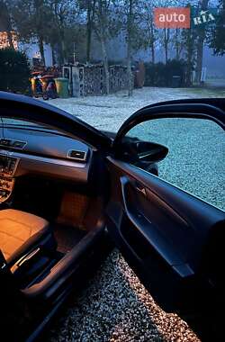 Седан Volkswagen Passat 2012 в 