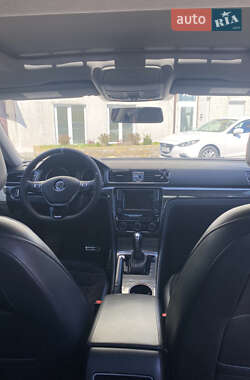 Седан Volkswagen Passat 2016 в 