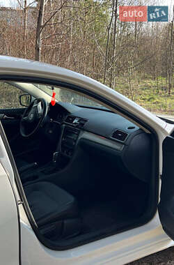 Седан Volkswagen Passat 2014 в 