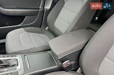 Седан Volkswagen Passat 2012 в 
