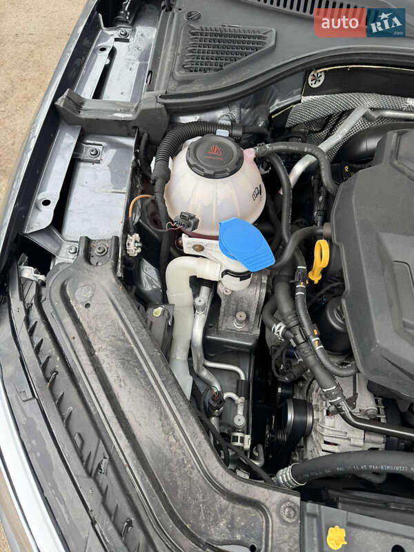 Седан Volkswagen Passat 2021 в Киеве