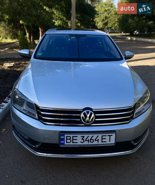 Седан Volkswagen Passat 2011 в 