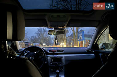 Седан Volkswagen Passat 2011 в 