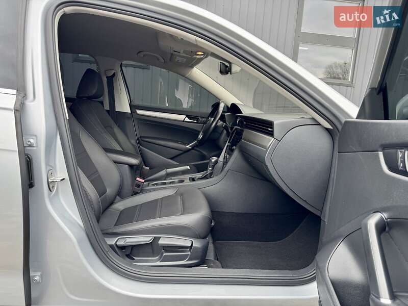Седан Volkswagen Passat 2020 в Киеве