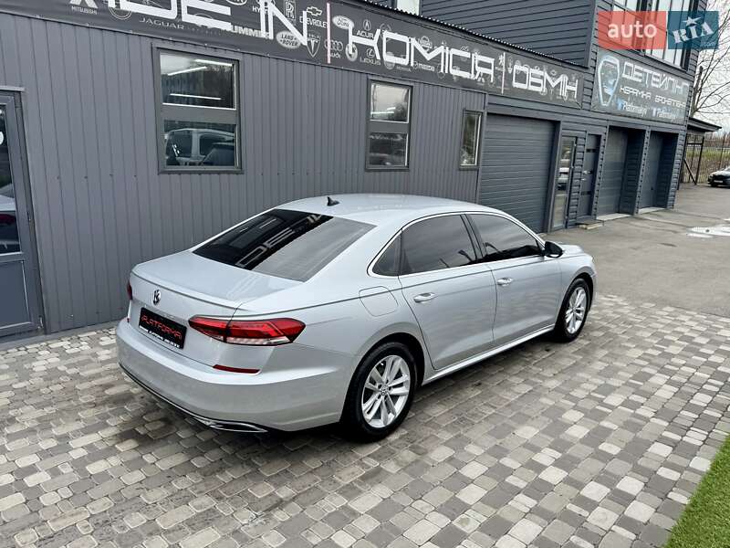Седан Volkswagen Passat 2020 в Киеве