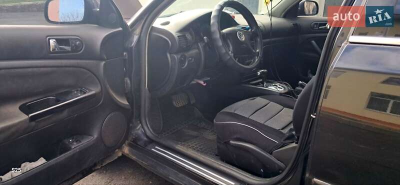 Универсал Volkswagen Passat 2003 в Тростянце