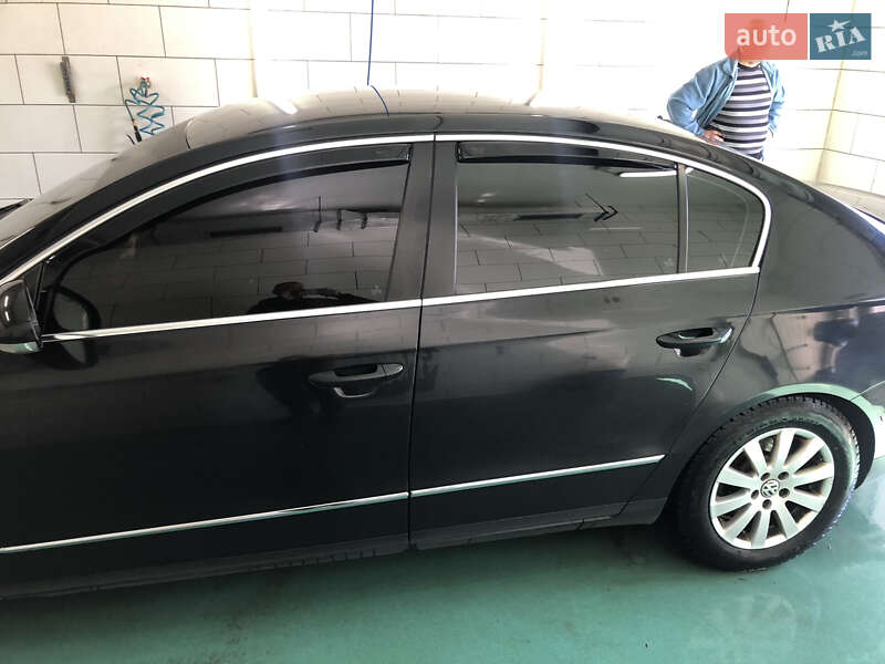 Седан Volkswagen Passat 2010 в Шептицькому