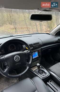 Седан Volkswagen Passat 2000 в 