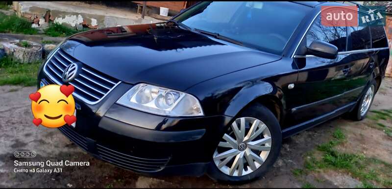 Универсал Volkswagen Passat 2003 в Тростянце