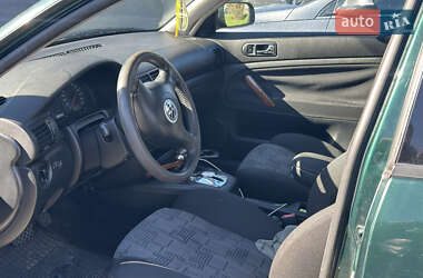Седан Volkswagen Passat 1999 в 