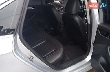 Седан Volkswagen Passat 2013 в 