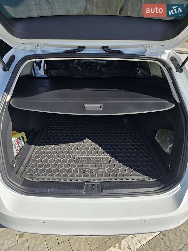 Універсал Volkswagen Passat 2018 в Львові фото 14 Універсал Volkswagen Passat 2018 в Львові