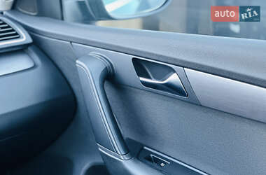 Универсал Volkswagen Passat 2012 в 