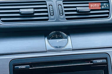 Универсал Volkswagen Passat 2012 в 